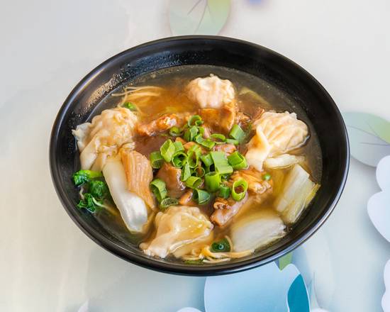 13 牛腩云吞/ Beef Stew Wonton Noodle Soup